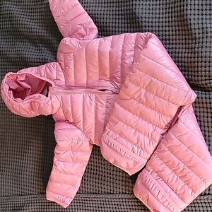 Primary snow suit